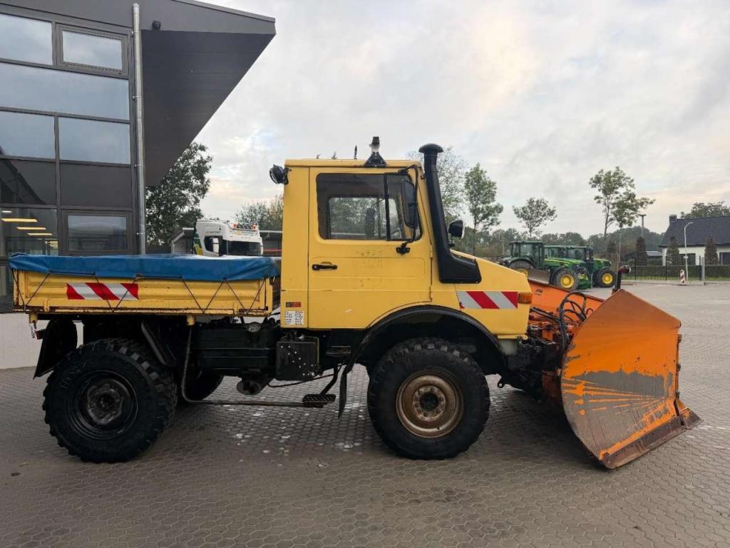 Unimog Unimog U 1000 3-way tipper - Snow Plow Photo 4