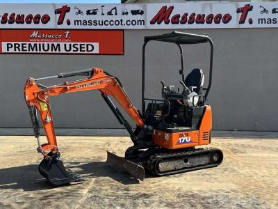 Hitachi ZX17U-5A-YR en vente par Massucco T. Srl