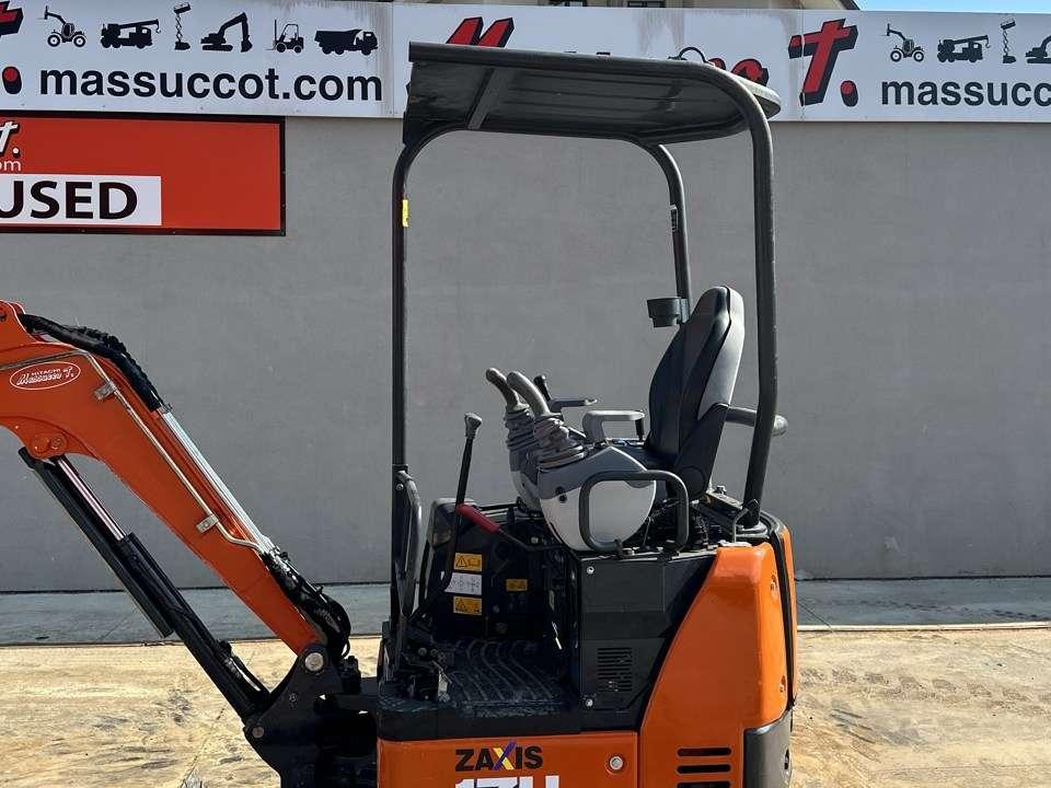 Hitachi ZX17U-5A-YR Photo 9