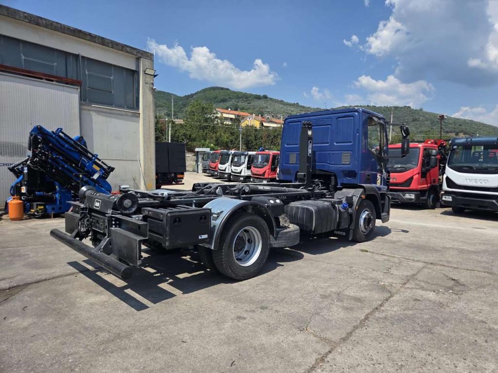 Iveco EUROCARGO CUBE 120-220 Photo 15