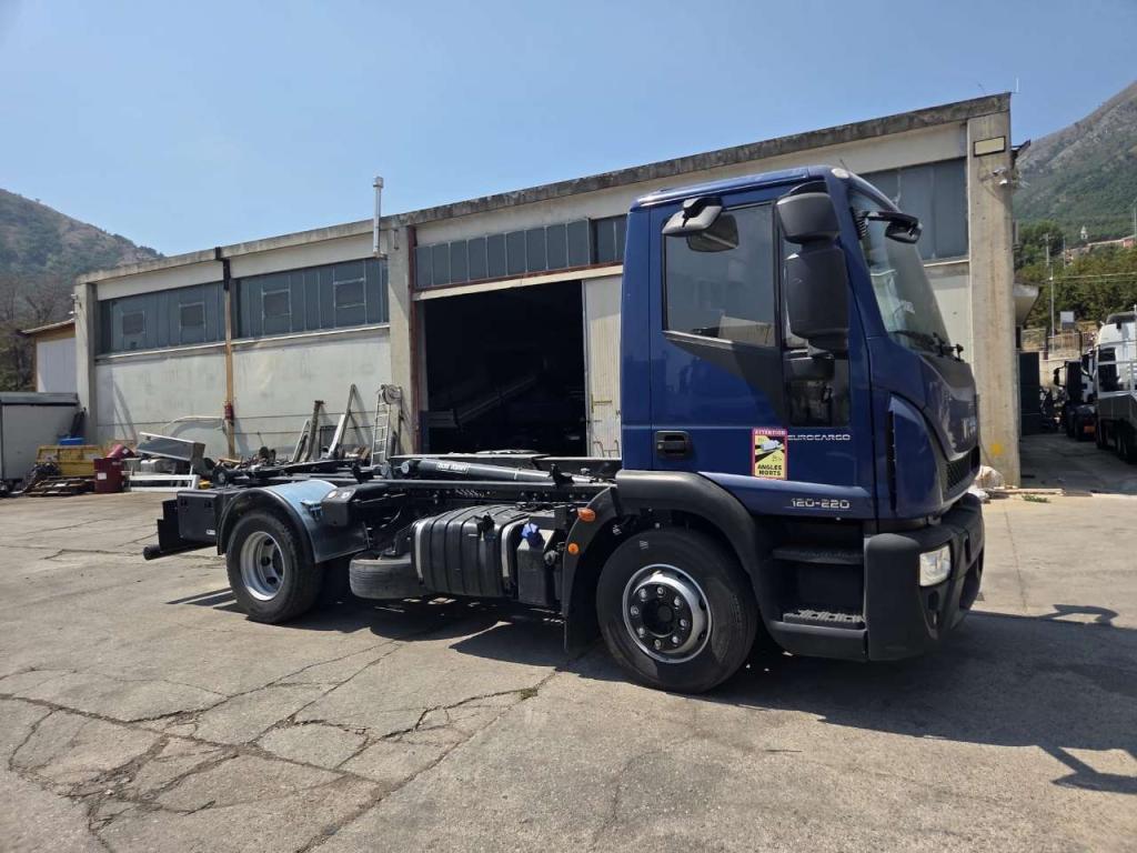 Iveco EUROCARGO CUBE 120-220 Photo 21