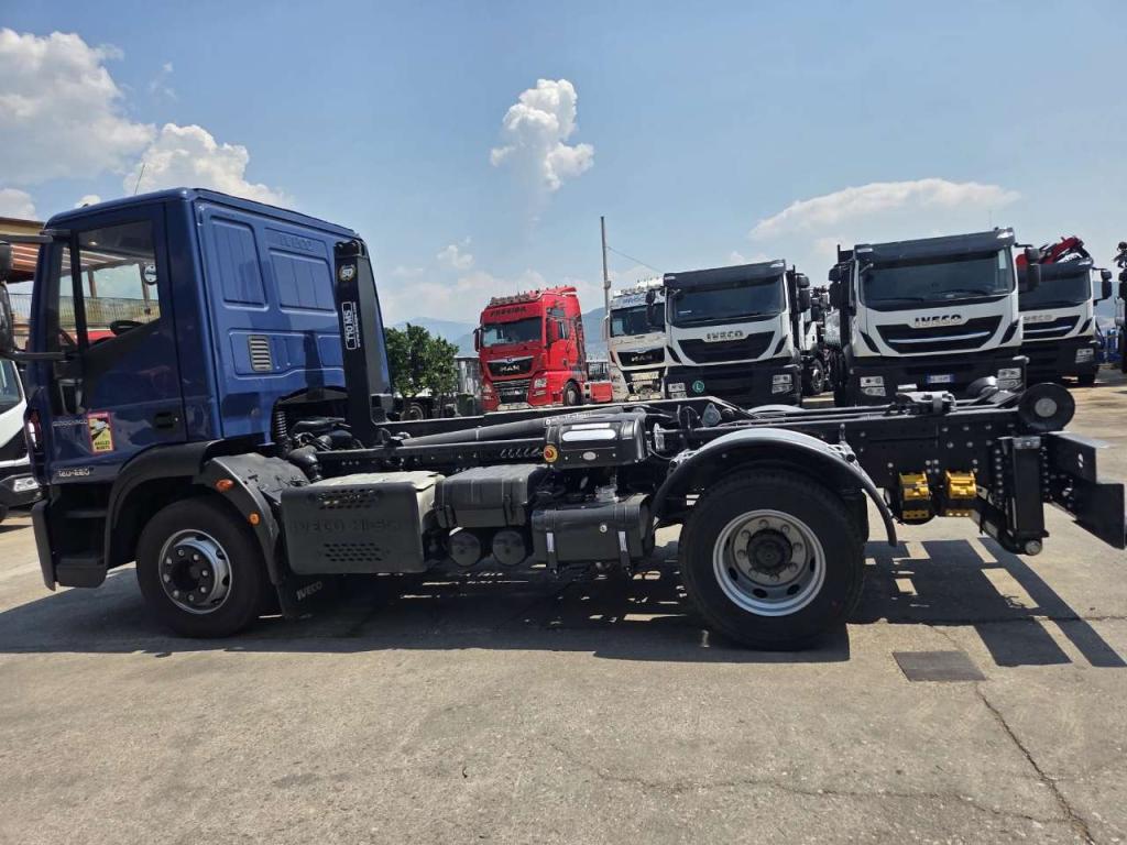 Iveco EUROCARGO CUBE 120-220 Photo 28
