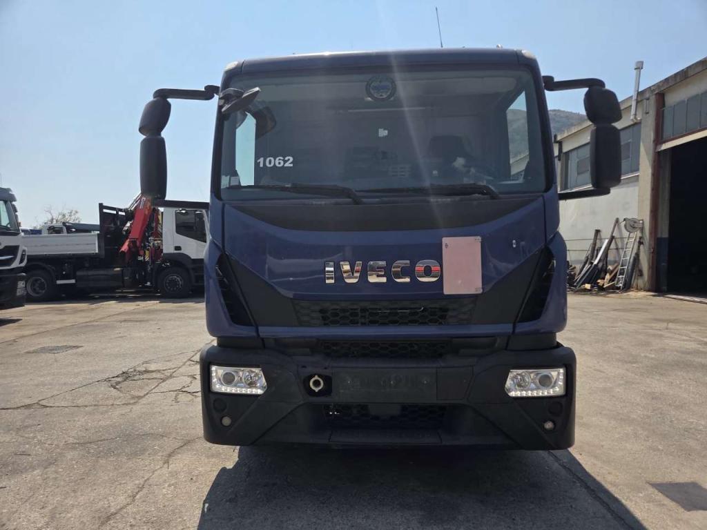 Iveco EUROCARGO CUBE 120-220 Photo 3