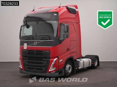 Volvo FH 460 4X2 Mega XL 2x Tanks ACC Navi Photo 1
