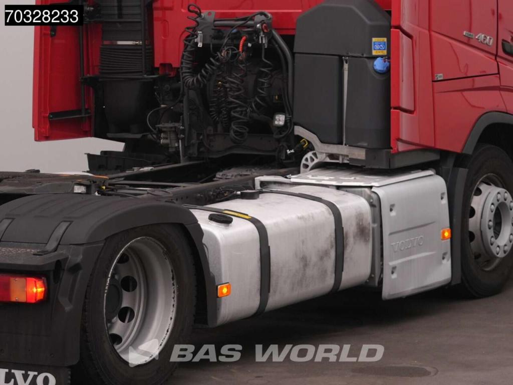 Volvo FH 460 4X2 Mega XL 2x Tanks ACC Navi Photo 20