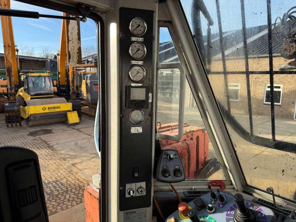 Sandvik DS511-C Roof Bolter 4x4 - Surface Drill Rig Photo 12