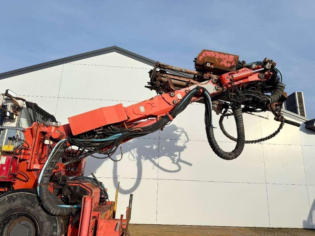 Sandvik DS511-C Roof Bolter 4x4 - Surface Drill Rig Photo 15