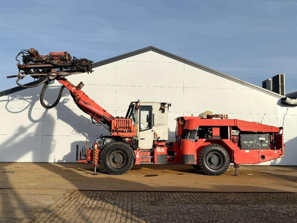 Sandvik DS511-C Roof Bolter 4x4 - Surface Drill Rig Photo 2