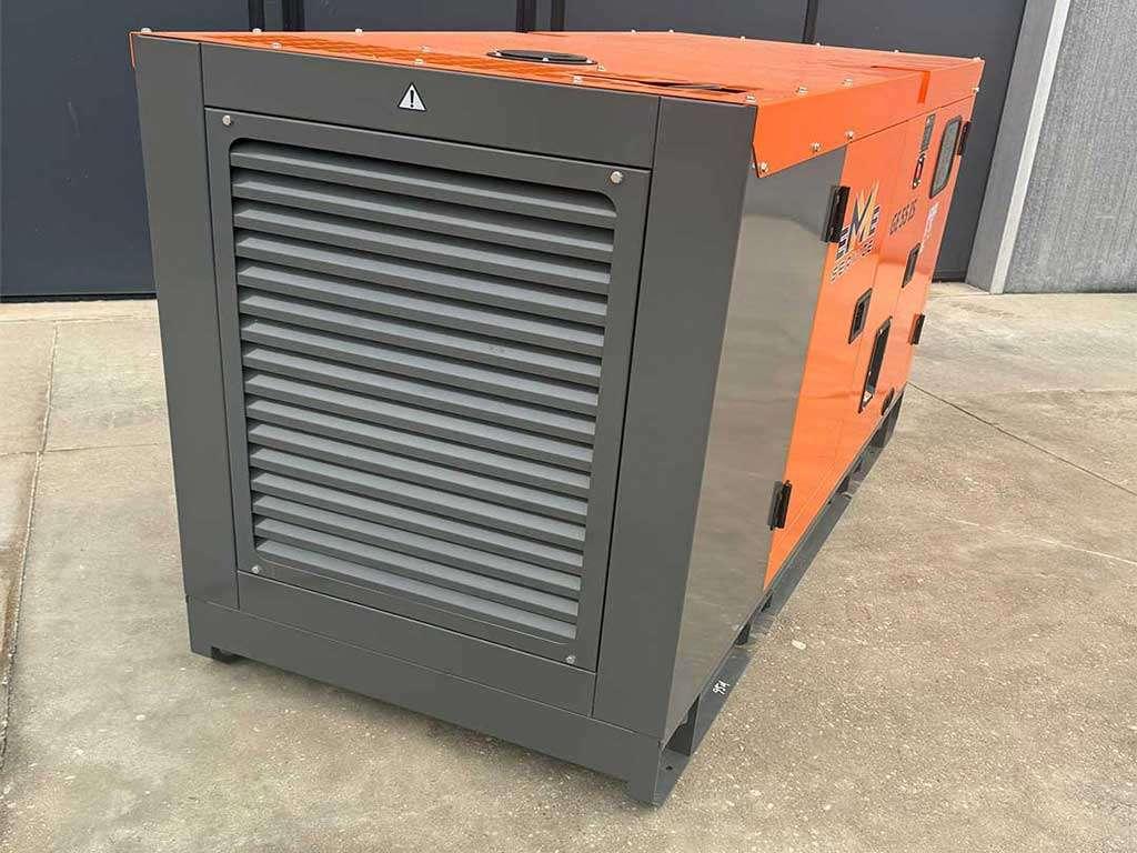 Emme Service GE 33 IS Photo 4