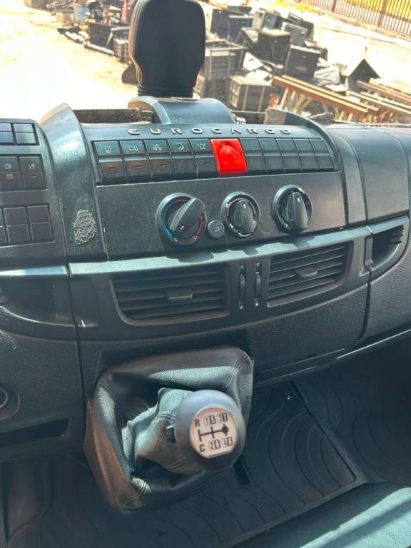 Iveco EUROCARGO 140-250 Photo 20