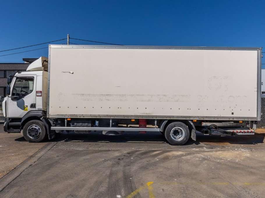 Renault D16 250+DHOLLANDIA 1.5T. Photo 2