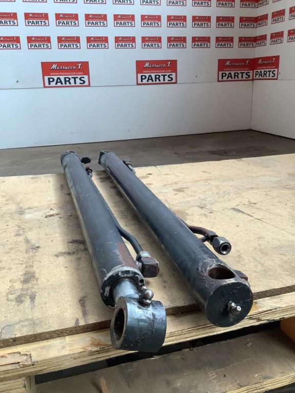 Piston de levage pour Bobcat 753 Photo 2