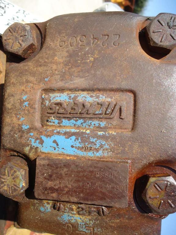 Pompe hydraulique pour Benfra 215 Photo 2
