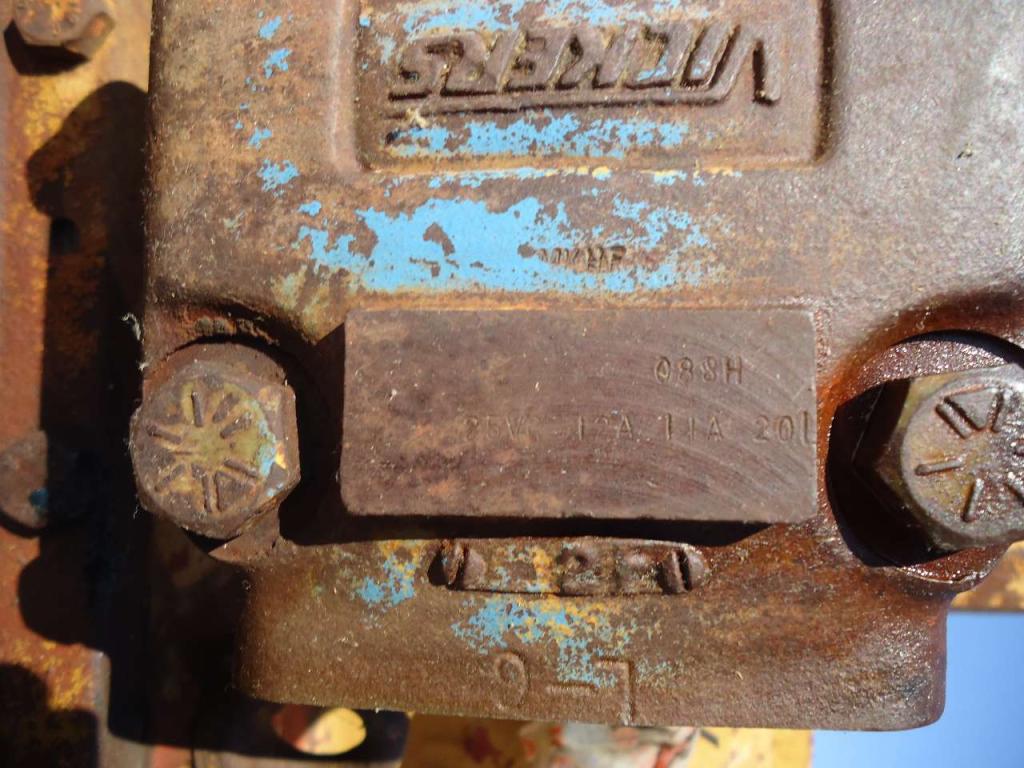 Pompe hydraulique pour Benfra 215 Photo 3
