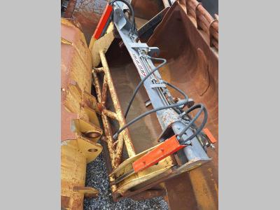 2300 mm with grab Godet de chargement en vente par Balavto