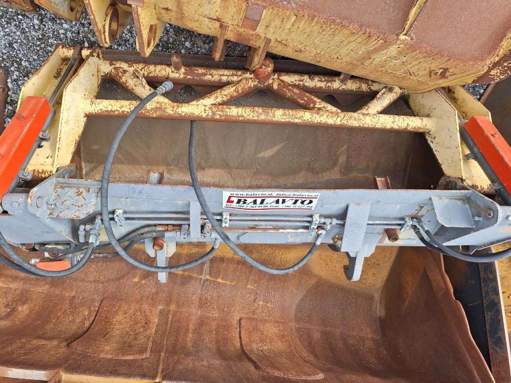2300 mm with grab Godet de chargement Photo 4