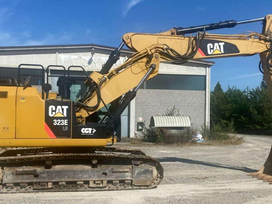 Caterpillar 323ELN Photo 1