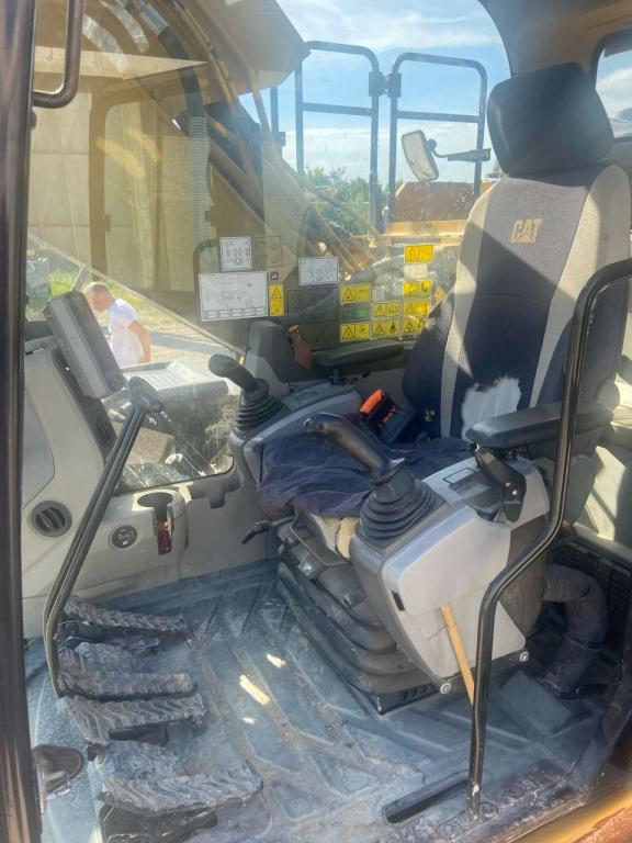 Caterpillar 323ELN Photo 8