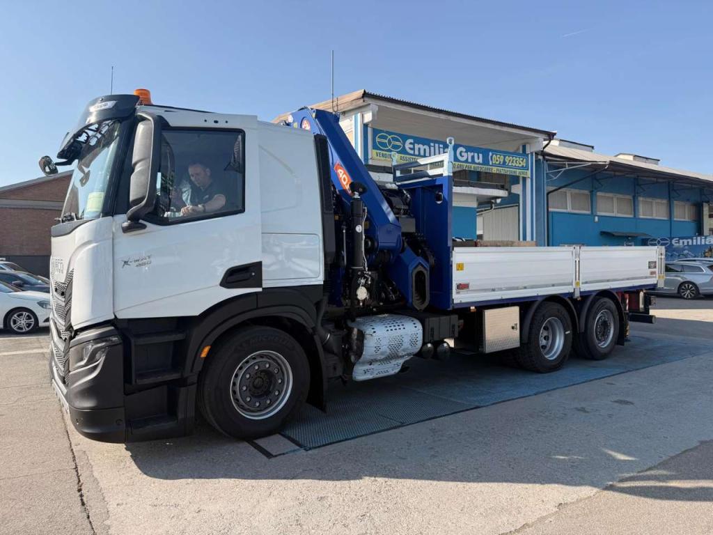 Iveco X-Way 460 Photo 9