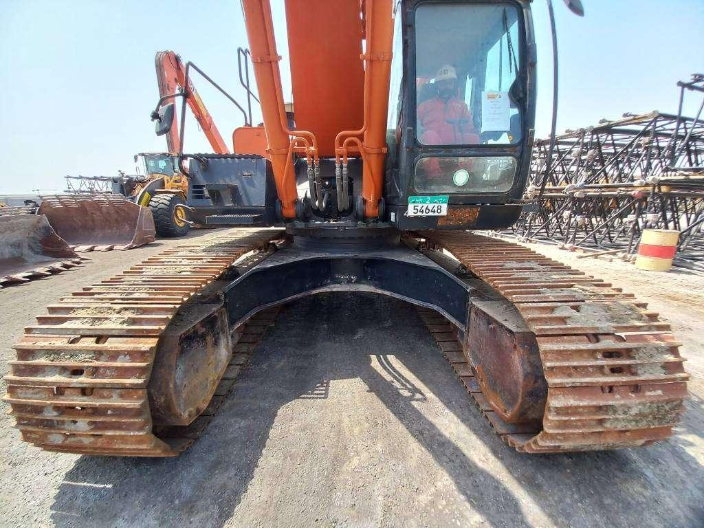 Hitachi ZX470-5G (Abu Dhabi) Photo 13