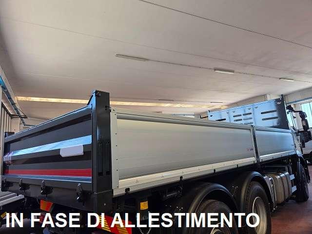 Iveco Stralis AD 260S33 Photo 2