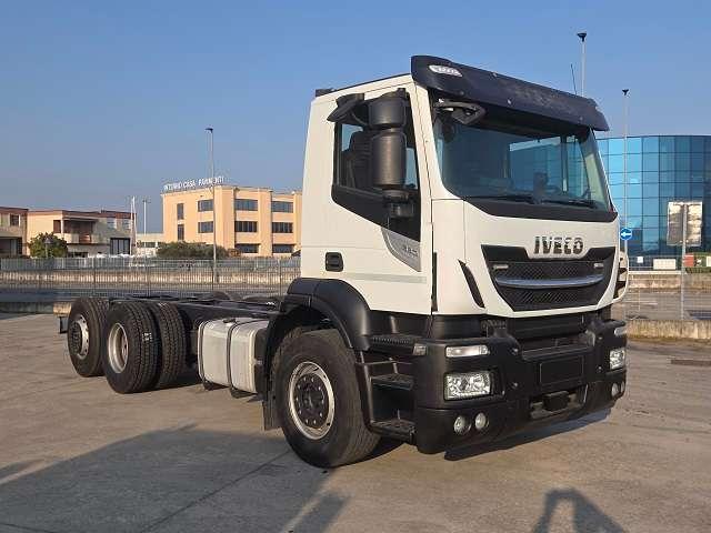 Iveco Stralis AD 260S33 Photo 3