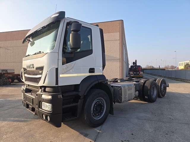 Iveco Stralis AD 260S33 Photo 4
