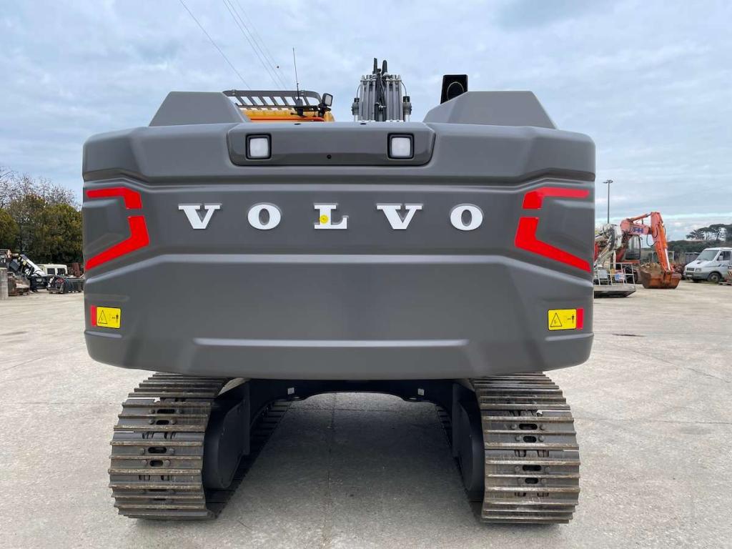 Volvo EC230FNL-5 Photo 5