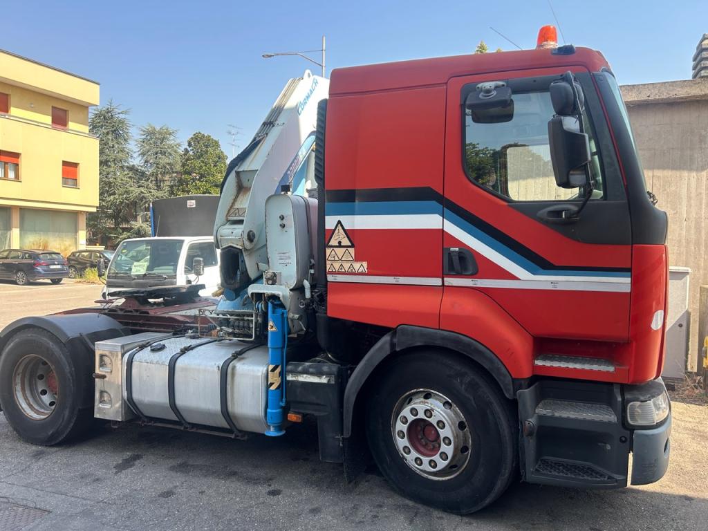Renault PREMIUM 420 Photo 1