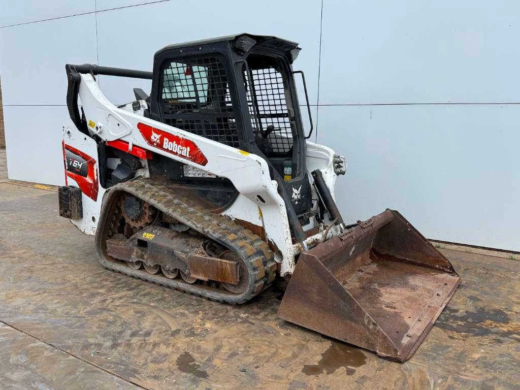 Bobcat T64 - Two-Speed Compact Track Loader Photo 7