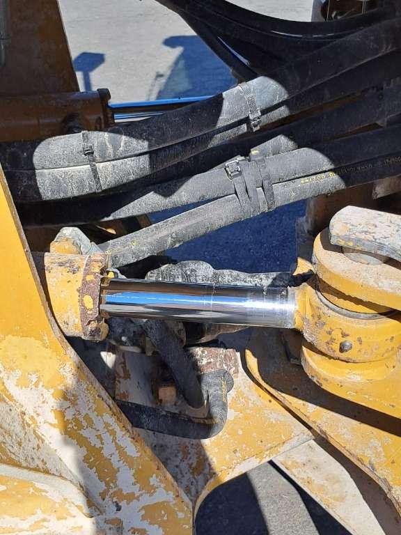 Caterpillar 938G Photo 10