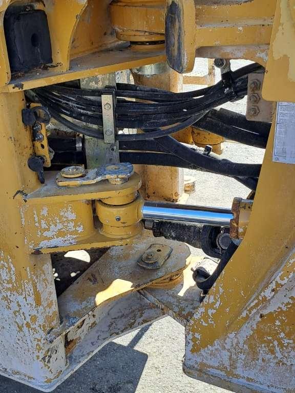 Caterpillar 938G Photo 9