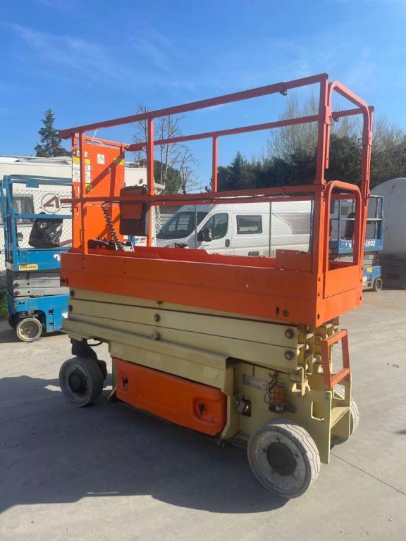 JLG 2032ES Photo 2