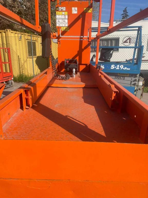 JLG 2032ES Photo 8