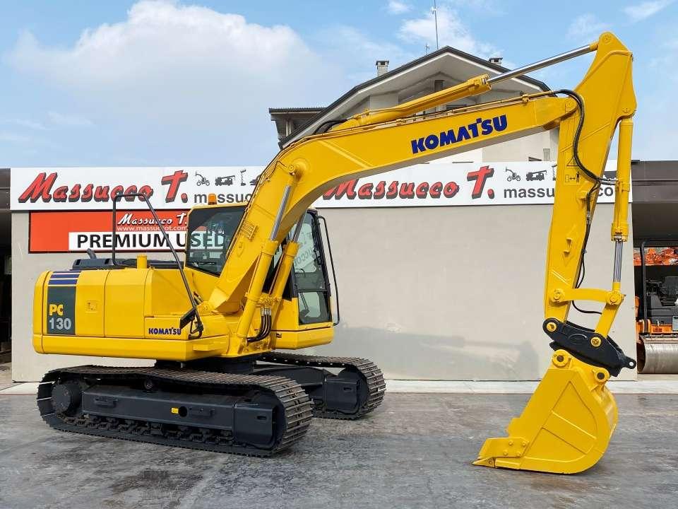 Komatsu PC130-7 Photo 11