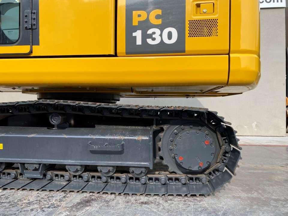 Komatsu PC130-7 Photo 4