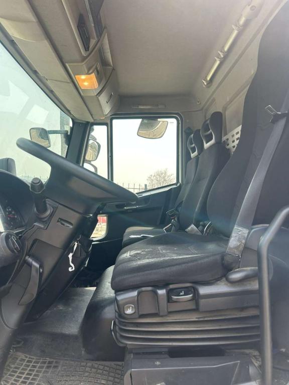 Iveco EUROCARGO 120-190L Photo 15