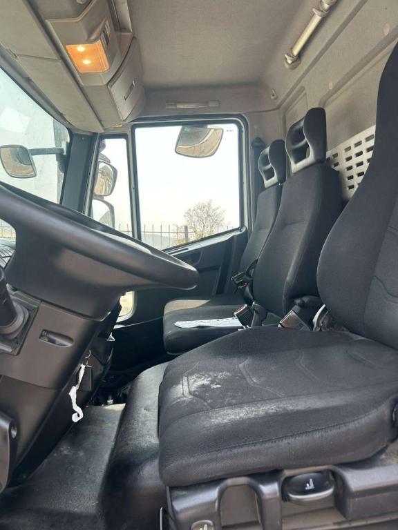 Iveco EUROCARGO 120-190L Photo 16