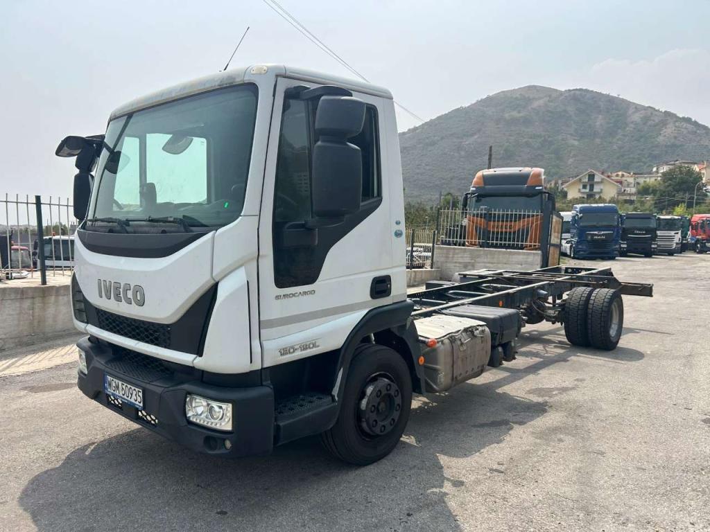 Iveco EUROCARGO 120-190L Photo 18
