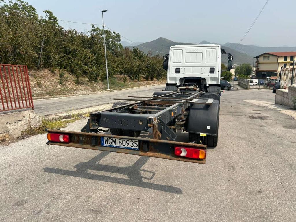 Iveco EUROCARGO 120-190L Photo 6