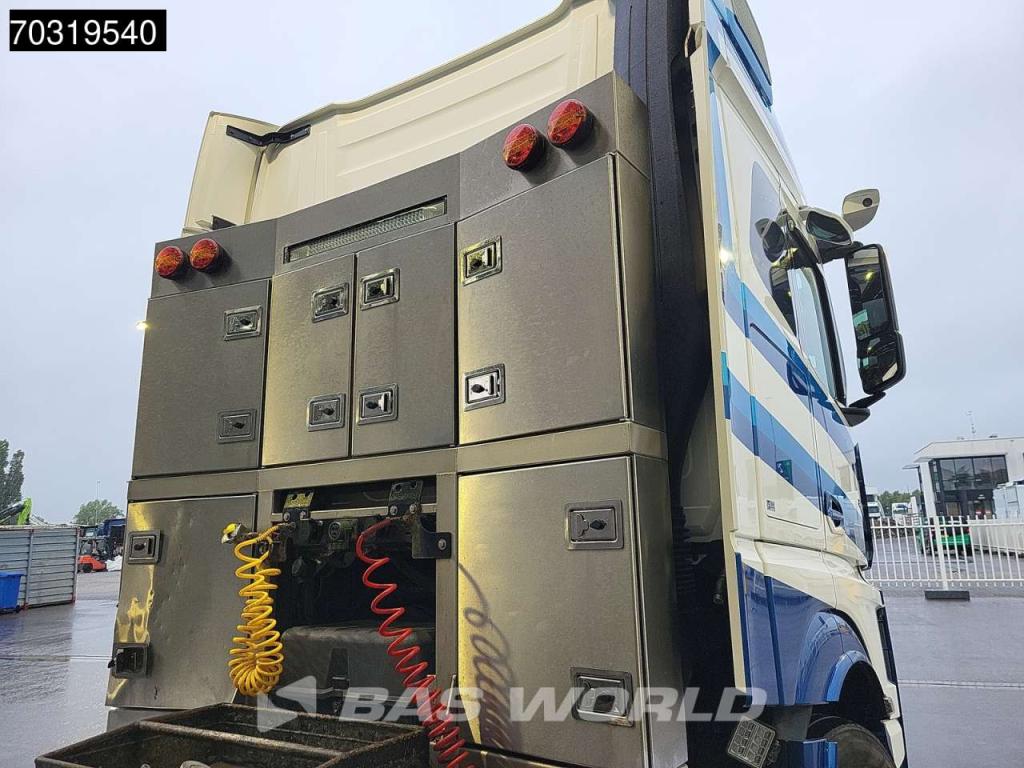 Mercedes-Benz Actros 3363 6X4 NL-Truck BigSpace Retarder 2xTanks Big-Axle Alcoa's Photo 11