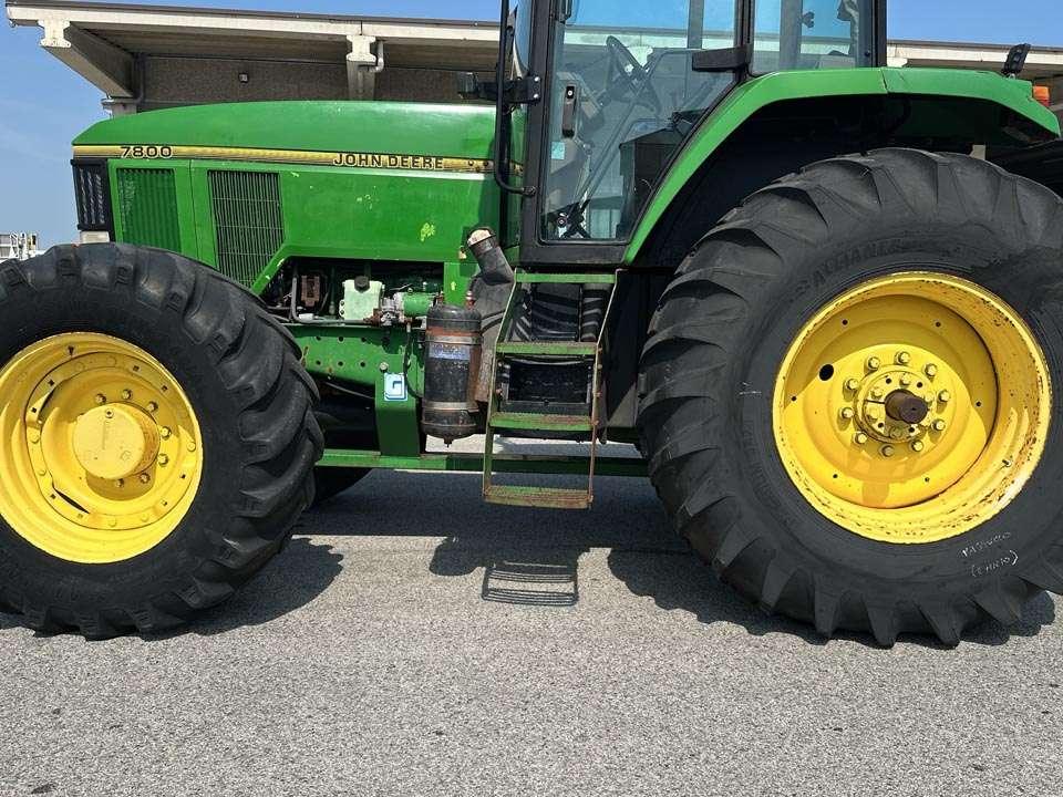 John Deere 7800 4X4 Photo 9