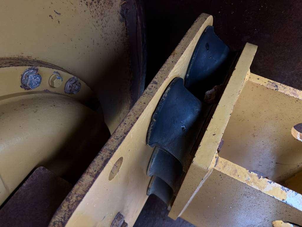 Caterpillar CS76 XT Photo 16