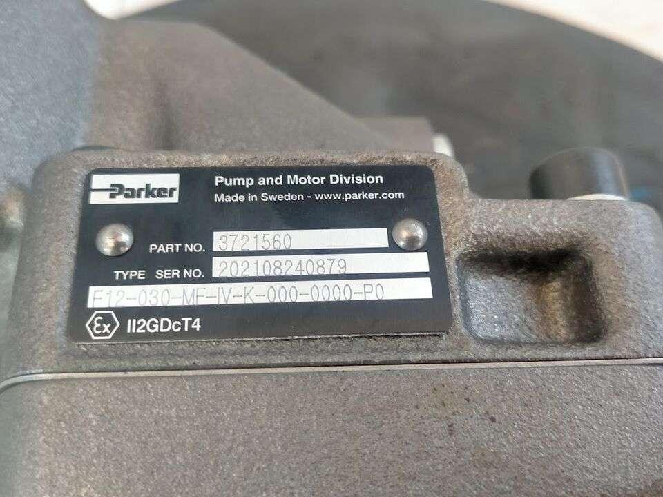 Parker F12 Photo 3