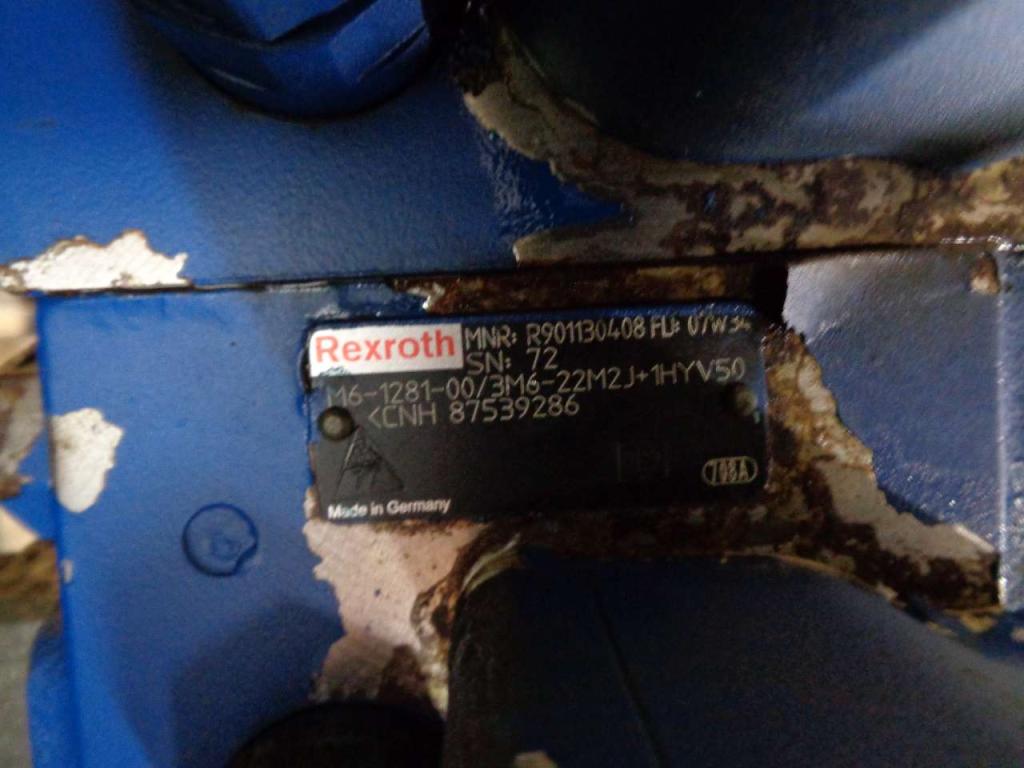 Distributeur hydraulique pour New Holland W 270 B Photo 3