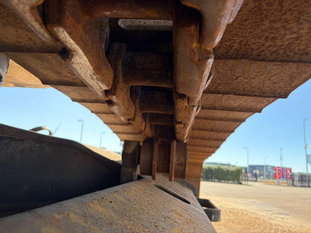 Caterpillar 330 Photo 17