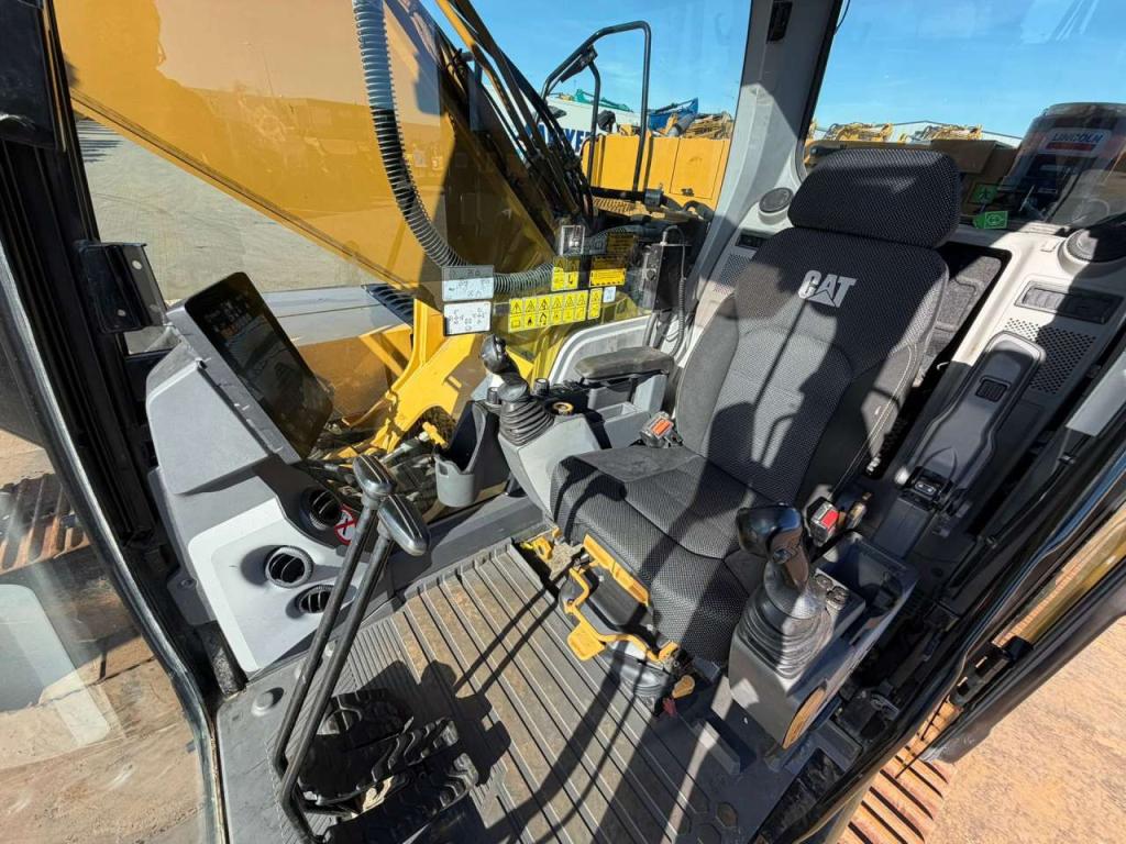 Caterpillar 330 Photo 21