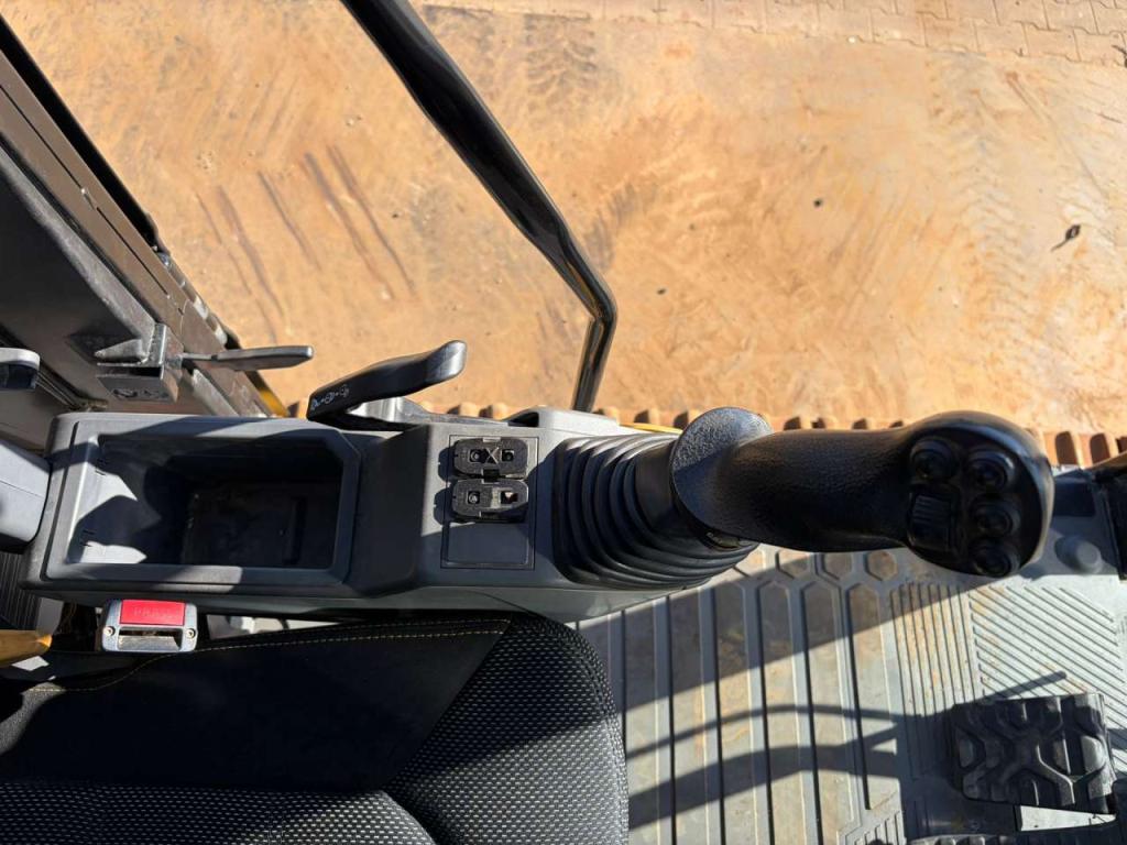 Caterpillar 330 Photo 22