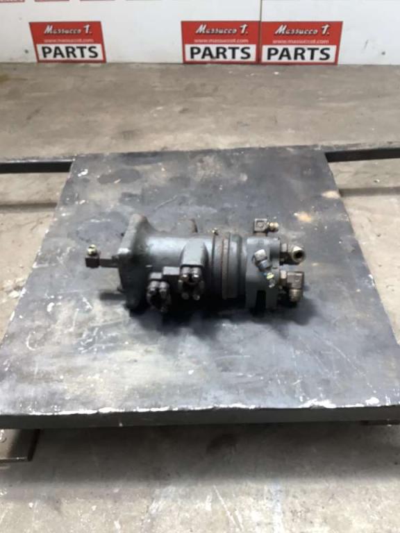 Joint tournant pour Komatsu PC228-3 Photo 1