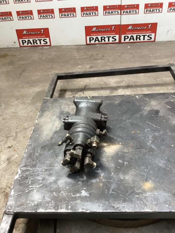 Joint tournant pour Komatsu PC228-3 Photo 4